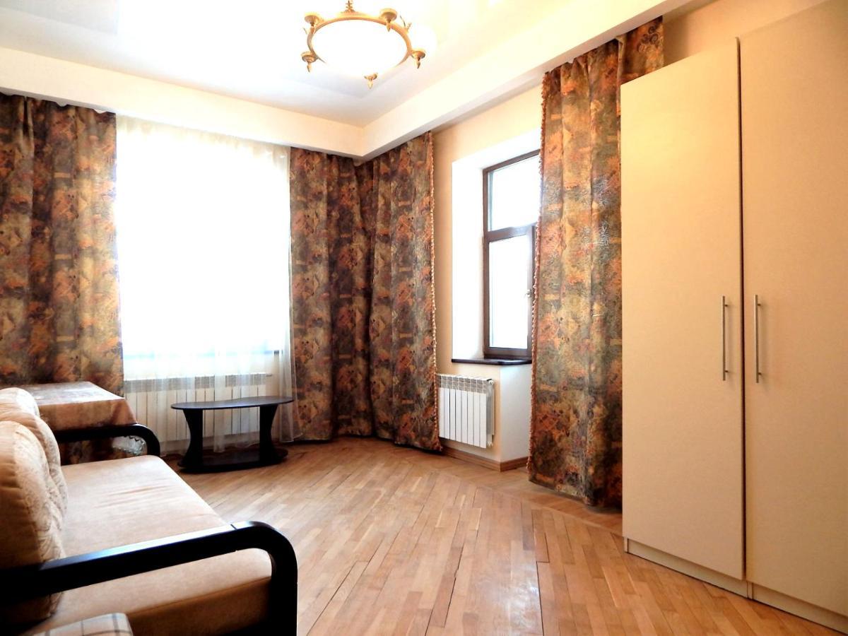 2-Х Квартира Поруч З Сумською, Госпіталь, Парк Центральний Carcóvia Exterior foto