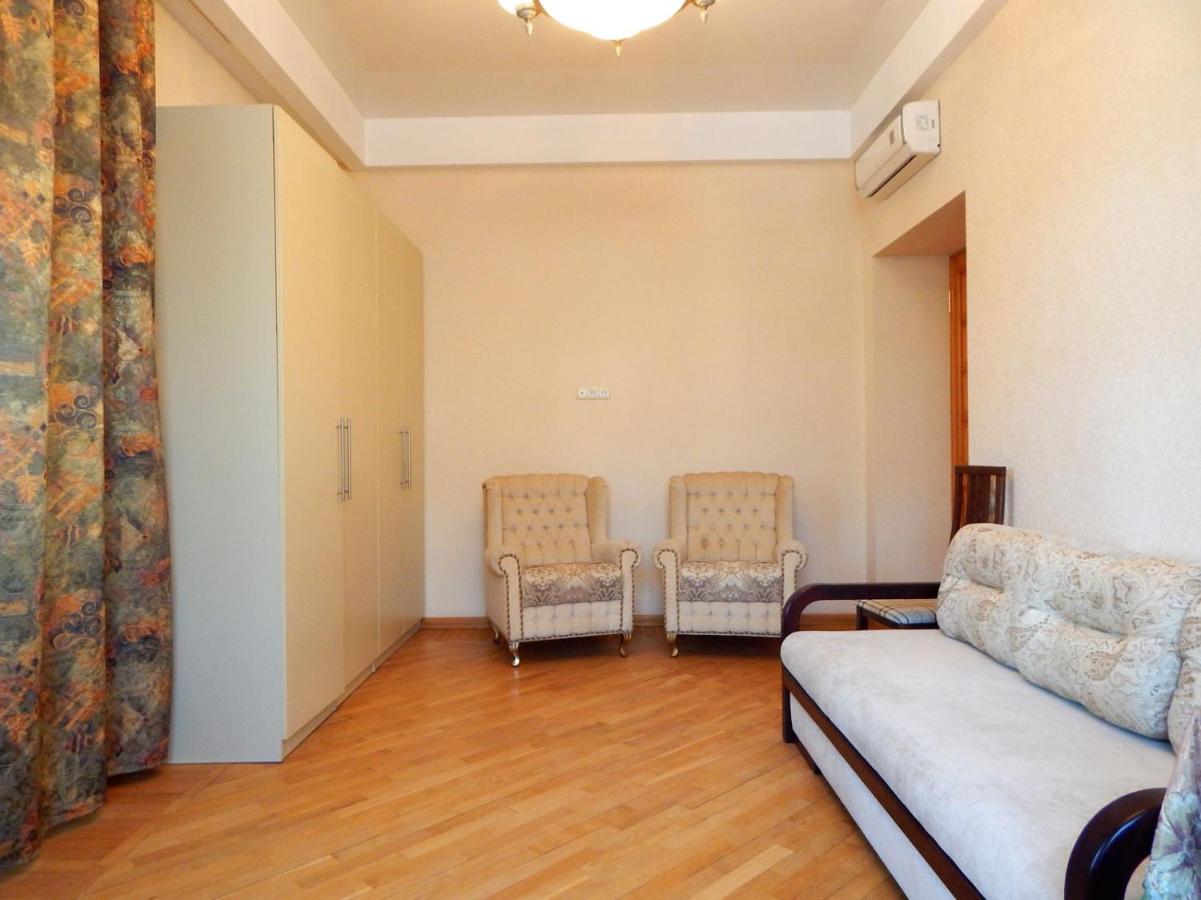 2-Х Квартира Поруч З Сумською, Госпіталь, Парк Центральний Carcóvia Exterior foto